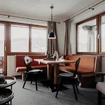 Alpenappartements Cristall *