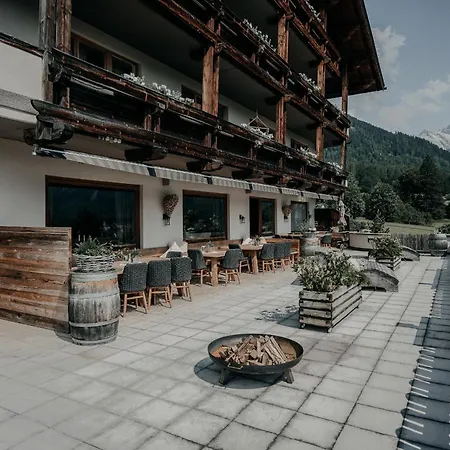 Alpenappartements Cristall Ehrwald