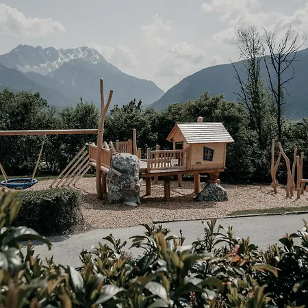 Alpenappartements Cristall * Ehrwald