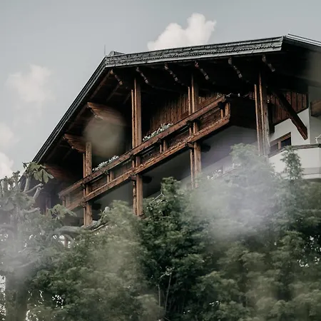 Alpenappartements Cristall Lägenhet