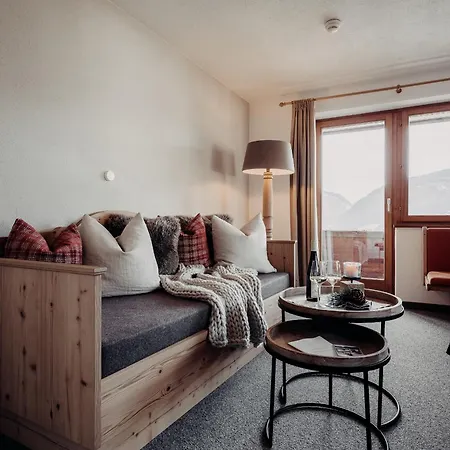 Lägenhet Alpenappartements Cristall *