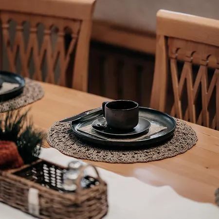 Alpenappartements Cristall 아파트