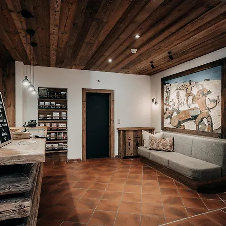 Alpenappartements Cristall 에르발트